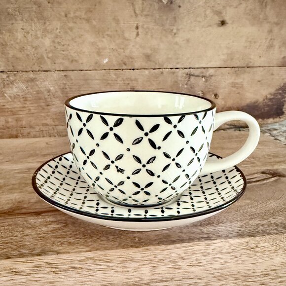 Black & White Pattern Tea Cup and Saucer Set - Picture 2 of 8